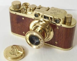 Leica Camera Copier - Gold-Bois