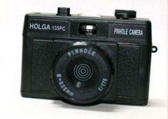 Holga 135 PC Sténopé